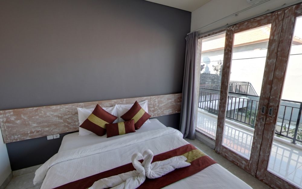 Hotel Sugiras Living à Denpasar Extérieur photo